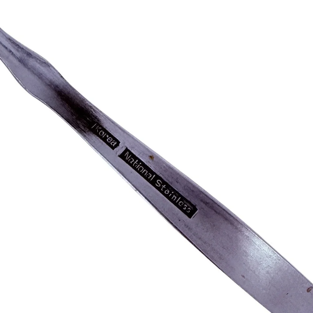 4 Dinner Knives 8 1/2